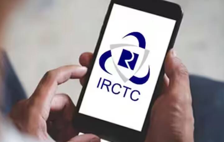 ਇਹ ਨਿਯਮ ਸਿਰਫ਼ ਔਨਲਾਈਨ ਬੁਕਿੰਗ 'ਤੇ ਲਾਗੂ ਹੋਵੇਗਾ। ਯਾਨੀ ਕਿ IRCTC ਵੈੱਬਸਾਈਟ ਜਾਂ ਰੇਲ ਕਨੈਕਟ ਐਪ ਰਾਹੀਂ ਟਿਕਟਾਂ ਬੁੱਕ ਕਰਨ ਵਾਲੇ ਯਾਤਰੀਆਂ ਨੂੰ ਪਹਿਲਾਂ ਆਧਾਰ ਪ੍ਰਮਾਣੀਕਰਨ ਕਰਨਾ ਹੋਵੇਗਾ। ਟਿਕਟ ਬੁਕਿੰਗ ਪ੍ਰਕਿਰਿਆ ਆਧਾਰ ਵੈਰੀਫਿਕੇਸ਼ਨ ਤੋਂ ਬਾਅਦ ਹੀ ਪੂਰੀ ਕੀਤੀ ਜਾਵੇਗੀ।