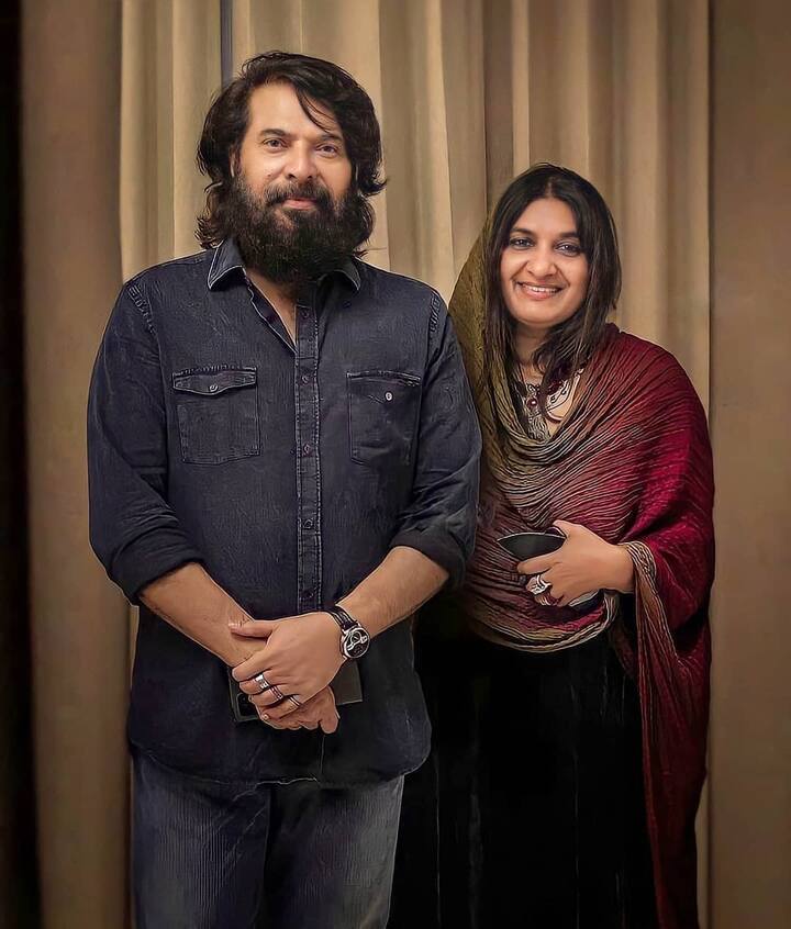ममूटी अपनी पत्नी सुल्फथ कुट्टी से 10 साल बड़े हैं. दोनों की 1979 में अरेंज मैरिज हुई थी. कपल दो बच्चों के पेरेंट्स भी हैं.