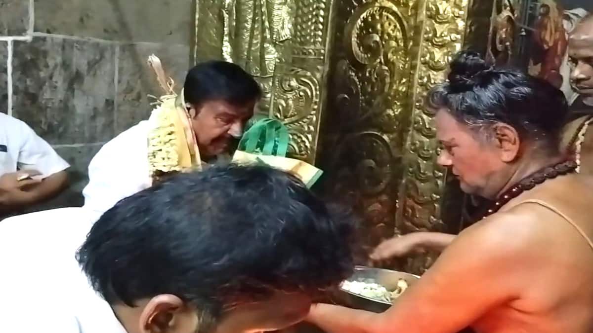 சட்டச் சிக்கல்களை போக்கும் சட்டைநாதர் கோயில்; சட்டை இல்லாமல் அமைச்சர் கே.என்.நேரு சாமி தரிசனம்