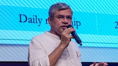India Becomes Top Smartphone Supplier To US, Is World's 2nd Largest Mobile Manufacturer: Vaishnaw