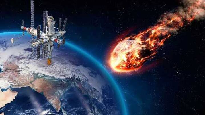 इस प्रक्रिया में कुछ पदार्थ ग्रहों में शामिल नहीं हो पाए और फिर अंतरिक्ष में रह गए थे. यही पदार्थ बाद में एस्टेरॉयड बन गए. इन सबके साइज और प्रकार में अंतर होता है.