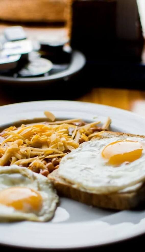 सुबह उठते समय क्या खाना चाहिए?