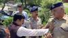 फिर विवादों में घिरे हिमाचल के पूर्व MLA बंबर ठाकुर, पुलिस ने रोकी तो दिया धक्का