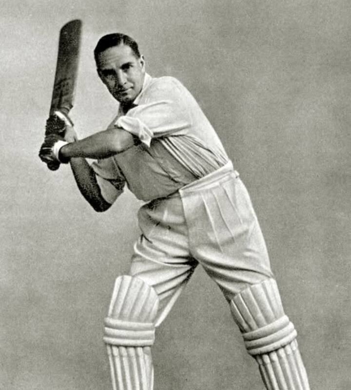 इंग्लैंड के हर्बर्ट हरबर्ट सटक्लिफ (Herbert Sutcliffe) इस लिस्ट में दूसरे नंबर पर हैं. उन्होंने 54 टेस्ट की 84 पारियों में 4555 रन बनाए हैं. उनका औसत 60.73 का है.