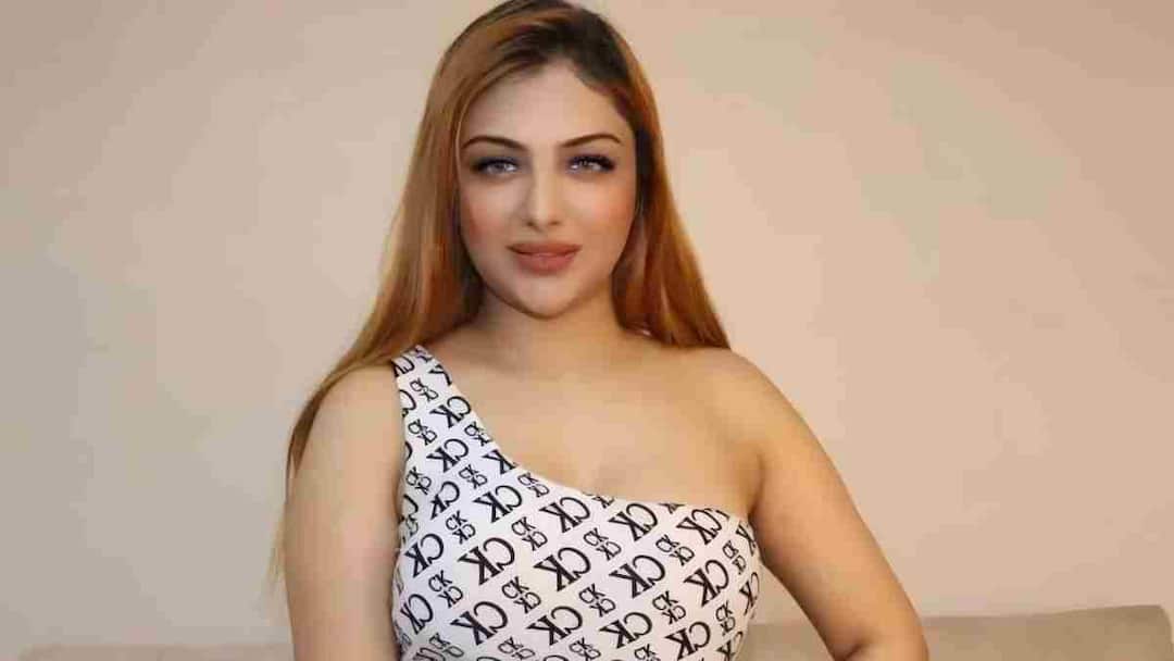 कौन हैं खुशी मुखर्जी? जानें सोशल मीडिया से हर महीने कितना पैसा कमाती हैं Who is Khushi Mukherjee viral Know how much money she earns every month from social media कौन हैं खुशी मुखर्जी? जानें सोशल मीडिया से हर महीने कितना पैसा कमाती हैं