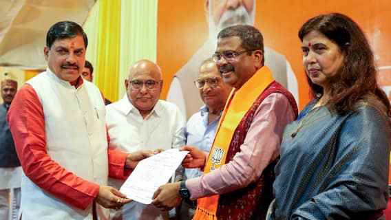MP BJP President: एमपी में CM मोहन यादव की रणनीतिक जीत, हेमंत खंडेलवाल चुने गए BJP के प्रदेश अध्यक्ष, गुटबाजी पर लगाम! MP BJP President: एमपी में CM मोहन यादव की रणनीतिक जीत, हेमंत खंडेलवाल चुने गए BJP के प्रदेश अध्यक्ष, गुटबाजी पर लगाम!