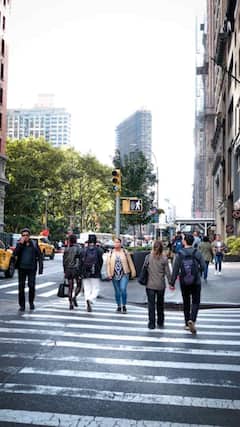 अमेरिका में नौकरी पाने के लिए क्या करना पड़ता है?