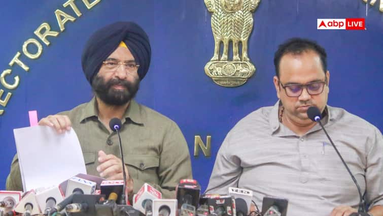 'दिल्ली में पुराने वाहनों पर कार्रवाई AAP की निष्क्रियता का नतीजा', BJP सरकार का पलटवार Delhi Pollution manjinder singh sirsa BJP government Action on Old Vehicles AAP Failure Highlighted ann 'दिल्ली में पुराने वाहनों पर कार्रवाई AAP की निष्क्रियता का नतीजा', BJP सरकार का पलटवार
