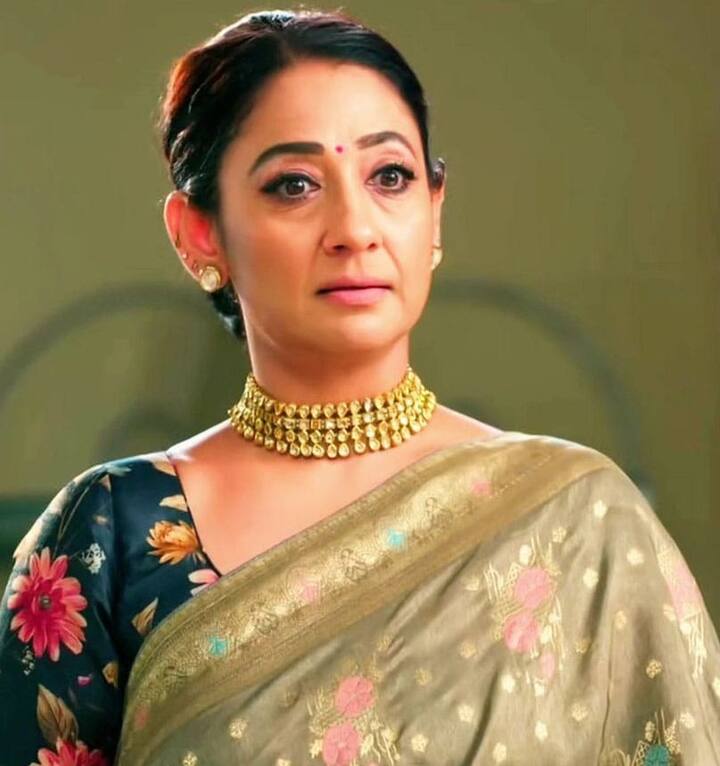 विद्या पोद्दार का करदार निभाने वाली अदाकारा श्रुति उल्फत हैं. एक्ट्रेस प्रति एपिसोड 20 से 25 हजार रुपए चार्ज करती हैं.