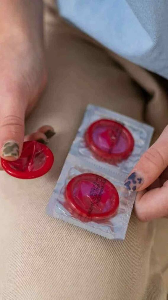 एक साल में कितने बिकते हैं महिलाओं वाले कंडोम?
