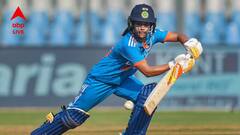 Indian Women's Cricket Team: লুকিয়ে খেলতে নিয়ে যেতেন ঠাকুমা, ব্যাট তৈরি কর দেন বাবা, লড়াইয়ের অপর নাম অমনজ্যোৎ কৌর