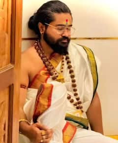 Prasad Tamdar Baba: घरी 48 तासांमधून फक्त 3 तास झोपण्याचा सल्ला; मठात भक्ताला झोप लागताच लैंगिक चाळे, पुण्याचा भोंदूबाबा प्रसाद नेमकं काय करायचा?