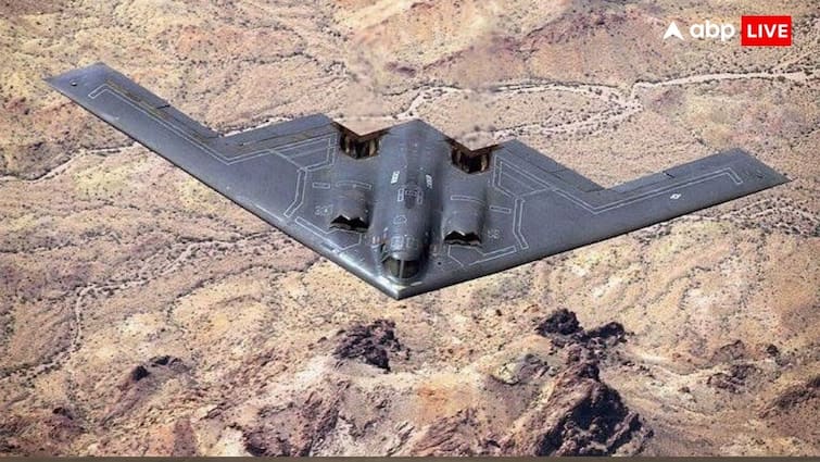 ईरान पर हमला करने गया B-2 बॉम्बर जेट गायब, ट्रंप को खोजे नहीं मिल रहा! US B 2 bomber jet that went to attack Iran is missing donald trump attack on iran nuclear bases ईरान पर हमला करने गया B-2 बॉम्बर जेट गायब, ट्रंप को खोजे नहीं मिल रहा!