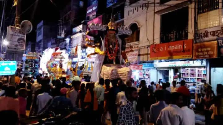 संयुक्त राष्ट्र और प्यू रिसर्च सेंटर जैसे संगठनों के अनुसार, वैश्विक स्तर पर हिंदुओं के अनुपात में कोई नाटकीय परिवर्तन नहीं हुआ है, लेकिन कुछ छोटे परिवर्तन अवश्य सामने आए हैं।