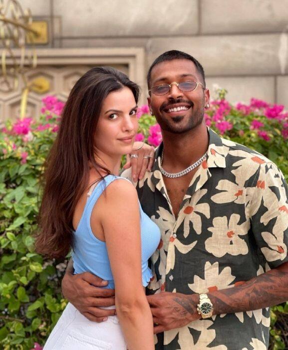 हार्दिक पांड्या ने नताशा स्टेनकोविक संग शादी की थी. कपल का तलाक हो चुका है. रिपोर्ट के अनुसार एक्ट्रेस की नेटवर्थ 20 करोड़ रुपये है.