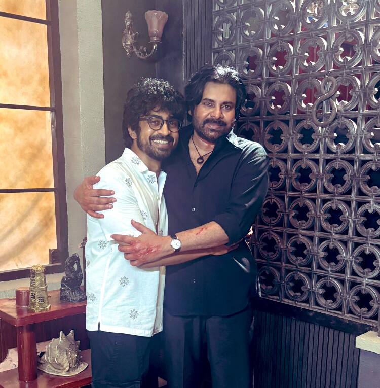 HHVM Trailer: వీరమల్లు ట్రైలర్‌కు వాయిస్ ఓవర్ ఇచ్చింది ఎవరో తెలుసా? ఆ గొంతుకు సపరేట్ ఫ్యాన్ బేస్ ఉందండీ!