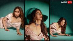 51 की उम्र में जमीन पर लेटकर उर्मिला मातोंडकर ने दिए ऐसे पोज, फैंस बोले- 'उफ्फ... ये कातिल अदा'