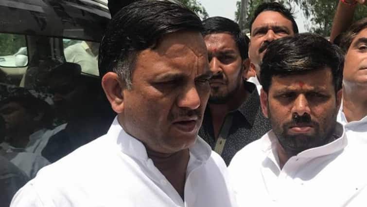 इमरान मसूद को लेकर सपा नेता उदयवीर सिंह का बड़ा बयान, 'वे मूल रूप से कांग्रेसी नहीं, बल्कि...' samajwadi party leader udayveer singh on Imran Masood and sp congress alliance इमरान मसूद को लेकर सपा नेता उदयवीर सिंह का बड़ा बयान, 'वे मूल रूप से कांग्रेसी नहीं, बल्कि...'