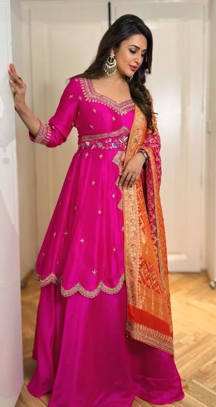 સ્માઇલી ફેસ સાથે દિવ્યાંકા ત્રિપાઠીએ આપ્યા પૉઝ