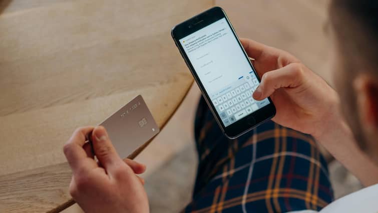 No Fixed Paycheck Here Is How You Can Get A Credit Card Without A Fixed Salary No Fixed Paycheck? Here's How You Can Get A Credit Card Without A Fixed Salary