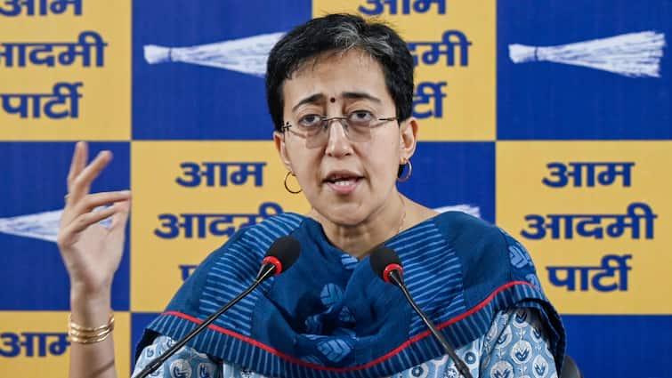 AAP’s Atishi Writes To Delhi CM Over ‘Irrational’ Ban On EOL Vehicles