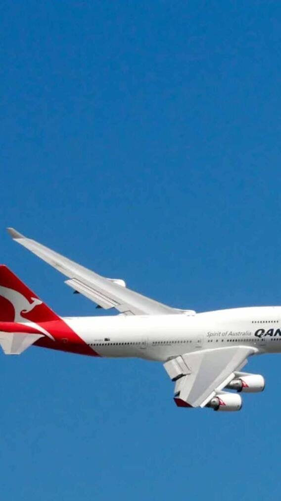 कोणत्या विमानात चार इंजिन असतात?