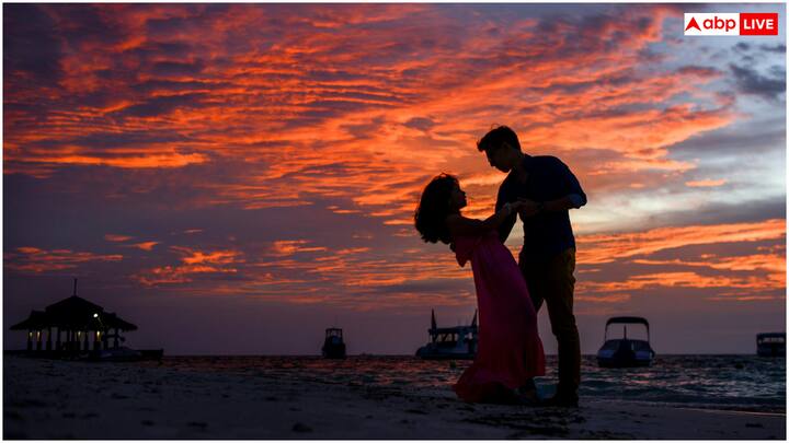 साइंटिफिक स्टडीज में यह बात सामने आ चुकी है कि हेल्दी फिजिकल रिलेशन से मेंटल हेल्थ बेहतर हो सकती है. इस संबंध में जर्नल ऑफ सेक्सुअल मेडिसिन में 2023 के दौरान एक स्टडी पब्लिश हुई थी.