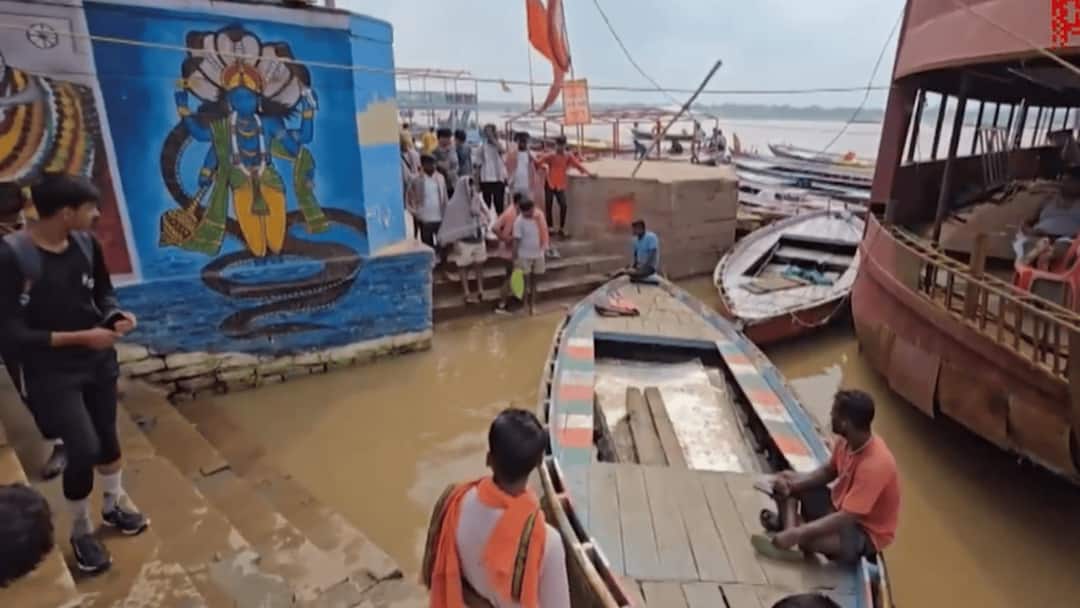 Ganga Swells In Varanasi: Several Ghats Inundated Following Heavy Rainfall See Video Ganga Swells In Varanasi: Several Ghats Inundated Following Heavy Rainfall; WATCH