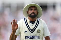MOHAMMED SIRAJ : DSP मोहम्मद सिराजपुढं इंग्लंडच्या फलंदाजांचं लोटांगण, चार खेळाडूंना भोपळा फोडू न देता माघारी पाठवलं