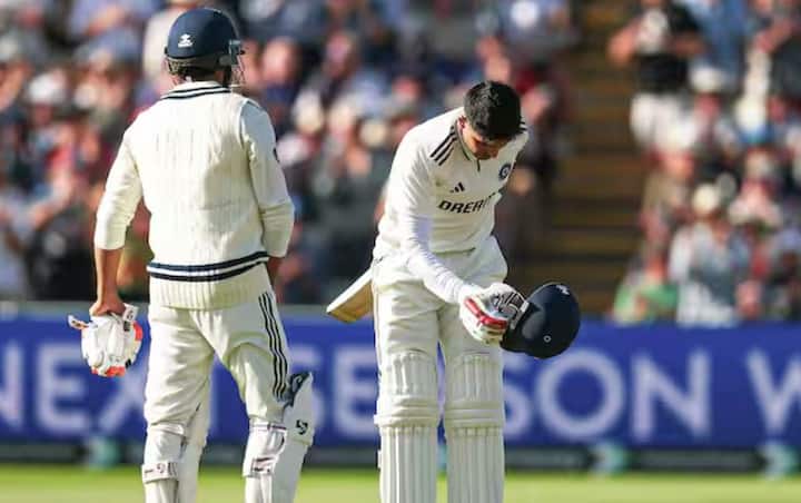 ਗਿੱਲ ਨੇ ਇੰਗਲੈਂਡ ਵਿਰੁੱਧ 269 ਦੌੜਾਂ ਦੀ ਪਾਰੀ ਖੇਡੀ। ਉਹ ਸਿਰਫ਼ 31 ਦੌੜਾਂ ਨਾਲ ਤੀਹਰਾ ਸੈਂਕੜਾ ਬਣਾਉਣ ਤੋਂ ਖੁੰਝ ਗਿਆ। ਗਿੱਲ ਨੇ ਇਸ ਪਾਰੀ ਦੌਰਾਨ 30 ਚੌਕੇ ਅਤੇ ਤਿੰਨ ਛੱਕੇ ਲਗਾਏ।