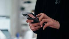 शॉपिंग के बाद मोबाइल नंबर बताना नहीं है जरूरी, जानें कहां कर सकते हैं शिकायत