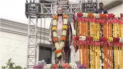 లక్డీకాపూల్‌లో కొణిజేటి రోశయ్య విగ్రహాన్ని ఆవిష్కరించిన రేవంత్ రెడ్డి, మల్లికార్జున ఖర్గే