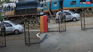 चलती ट्रेन में लगी आग, बाल-बाल बची हमसफर एक्सप्रेस- वायरल हुआ रोंगटे खड़े कर देने वाला वीडियो