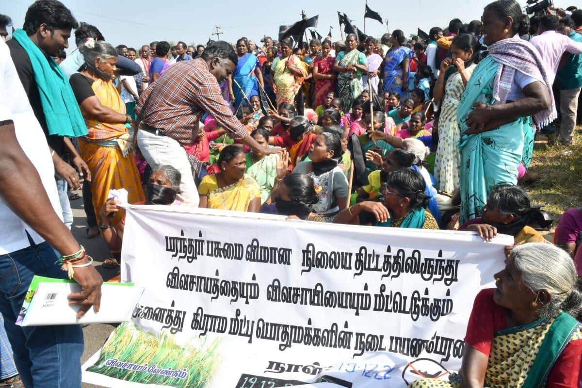 TVK Vijay: நீங்க போறீங்களா.. இல்ல.. சினிமா பாணியில் மு.க.ஸ்டாலினை எச்சரித்த விஜய்!