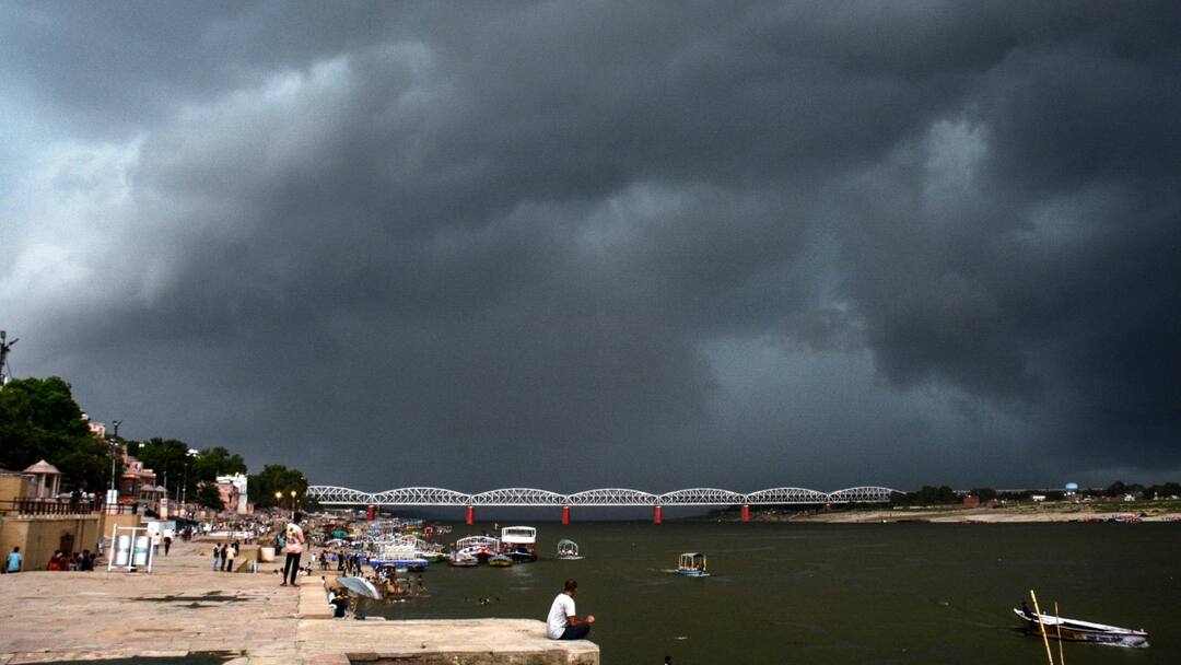 Weather update Monsoon slows down in UP rain alert in 25 districts IMD today update UP Weather: यूपी में मानसून की रफ्तार धीमी, 25 जिलों में बारिश का अलर्ट, जानें- IMD का आज का अपडेट