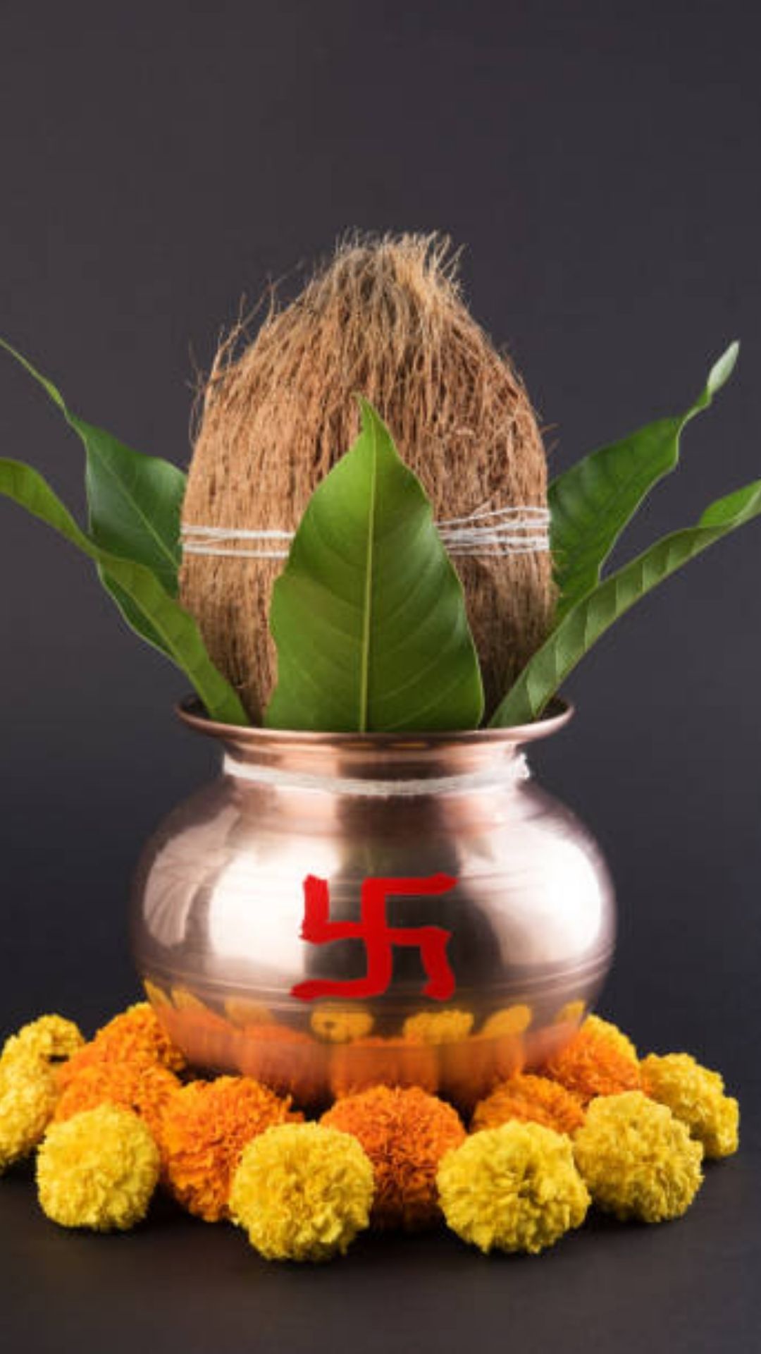 लेकिन कुछ ऐसे काम होते हैं, जिसे करने से पहले भगवान का नाम लेना चाहिए.