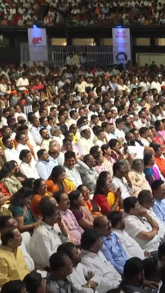 राज-उद्धव यांच्या विजय सभा रॅलीस तुफान गर्दी