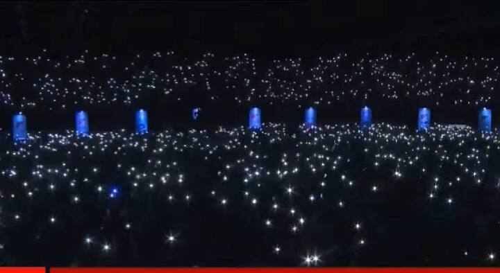 या मेळाव्यासाठी राज्यासह देशाच्या कानाकोपऱ्यातून मराठीप्रेमी, पक्षाचे कार्यरकर्ते आणि नेते राजकीय नेते सहभागी झाले आहे. अशातच वरळीच्या डोम पूर्णपणे भरला असून बाहेर देखील मोठ्याप्रमाणात गर्दी उसळली आहे.