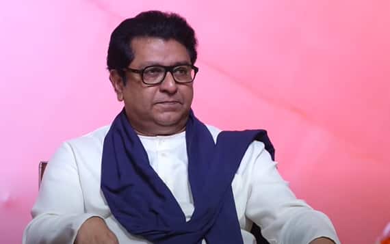 आज ठाकरे बंधू एकत्र येत नाहीयेत, तर मराठी बाणा एकत्र येतोय, अशी प्रतिक्रिया जमलेल्या मराठी प्रेमींनी दिली.