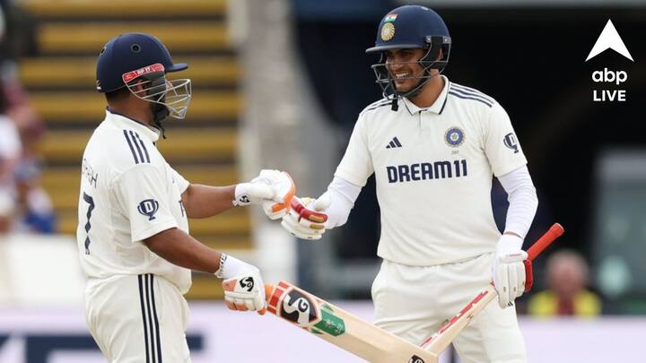 ভারতের তৃতীয় অধিনায়ক হিসাবে একই টেস্টের দুই ইনিংসে সেঞ্চুরি। ১৯৭৮ সালে ইডেনে ওয়েস্ট ইন্ডিজ়ের বিরুদ্ধে করেছিলেন গাওস্কর। ২০১৪ সালে অ্যাডিলেডে অস্ট্রেলিয়ার বিরুদ্ধে করেছিলেন বিরাট কোহলি। তারপর এজবাস্টনে গিল।