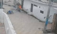 ਮੂਸੇਵਾਲਾ ਦੇ ਕਾਤਲ ਦੇ ਭਰਾ ਦਾ ਸ਼ਰੇਆਮ ਪਿੰਡ ਵਿਚਾਲੇ ਗੋਲ਼ੀਆਂ ਮਾਰ ਕੇ ਕੀਤਾ ਕਤਲ, ਬੰਬੀਹਾ ਗੈਂਗ ਨੇ ਲਈ ਜ਼ਿੰਮੇਵਾਰੀ, ਪੁਲਿਸ ਨੇ ਇਲਾਕਾ ਕੀਤਾ ਸੀਲ