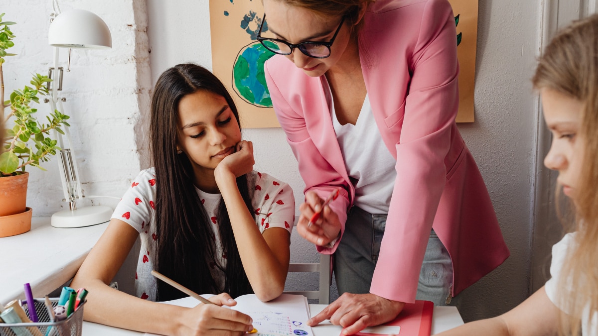 7 Growth Mindset Habits Students Should Adopt Early (Image Source: Canva)
