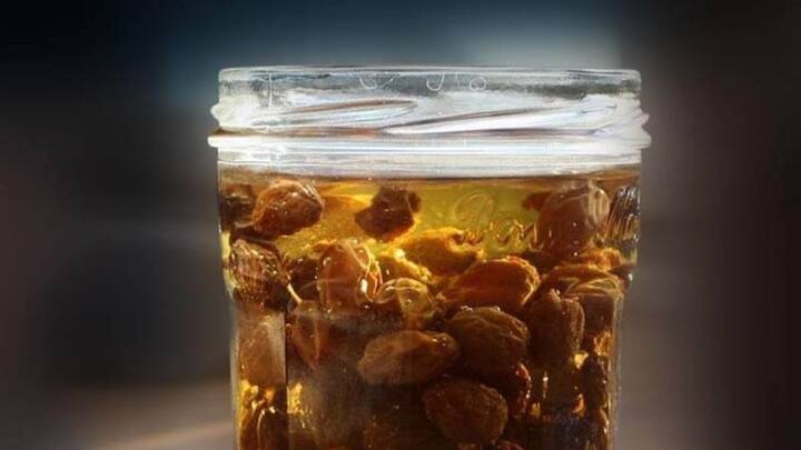 5. Raisin Water: Soak about 10-15 raisins in water overnight and strain the water the next morning. It's an Ayurvedic remedy that cools the system and boosts energy. This raisin infused drink helps break down low-grade fever gently. (Image Source: Pinterest/24mantra)