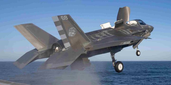 मिलिट्री टर्म्स में जब कोई रडार किसी उड़ते लक्ष्य को लगातार ट्रैक करता है तो इसे “रडार लॉक” कहा जाता है. इसमें रडार विमान की गति, दिशा और पोजिशन पर लगातार नजर बनाए रखता है.