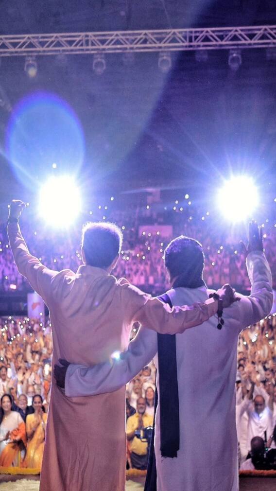 भाषेचा विजय, बंधूंचं ऐक्य: ठाकरे रॅलीची घडामोडी