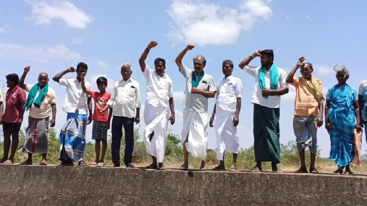 தடுப்பணையில் ஏறிய விவசாயிகள்... தஞ்சாவூர் அருகே பரபரப்பு