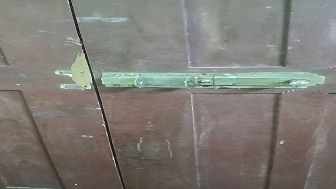 தஞ்சையில் பட்டப்பகலில் அதிர்ச்சி சம்பவம்... ஓட்டல் உரிமையாளர் வீட்டில் 50 பவுன் நகை, ரூ.5 லட்சம் நகை கொள்ளை