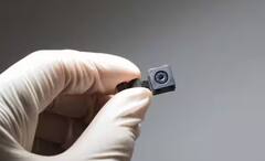 હોટલ અથવા ચેન્જિંગ રૂમમાં કેમેરો તો નથી ને? યુવતીઓ માટે છે કામની ટિપ્સ