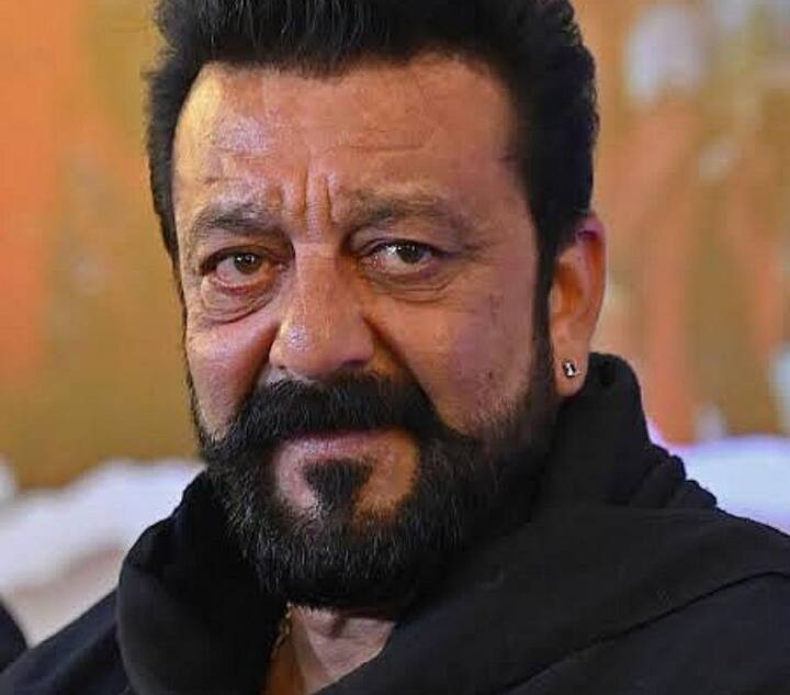 रणवीर और प्रभास , दोनों की फिल्मों में संजय दत्त भी नजर आएंगे, यानी वो एक ही दिन दो फिल्मों में अलग-अलग किरदार निभाते दिखेंगे.