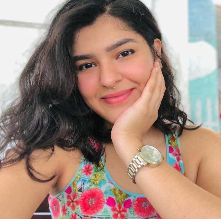 निधि का कहना है कि कई बार वर्क प्रेशर इतना ज्यादा होता था कि उन्हें इमोशनल ब्रेकडाउन होता था. इंटरव्यू में उन्होंने बताया कि, 'तारक मेहता का उल्टा चश्मा शो में काम कर रही थी, तब मेरा सबसे बड़ा इमोशनल ब्रेकडाउन हुआ था.'